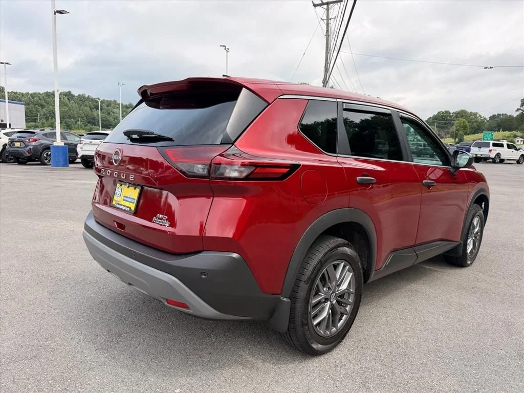 Used 2023 Red Nissan S image 12