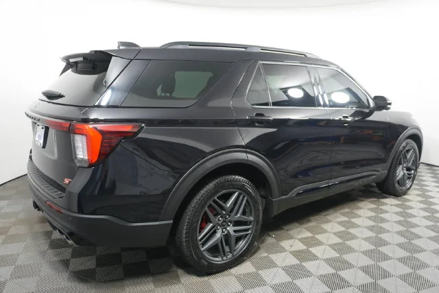 Used 2025 Agate Black Metallic Ford ST image 3