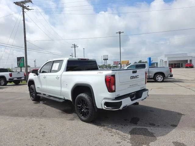 Used 2022 White GMC Elevation image 8