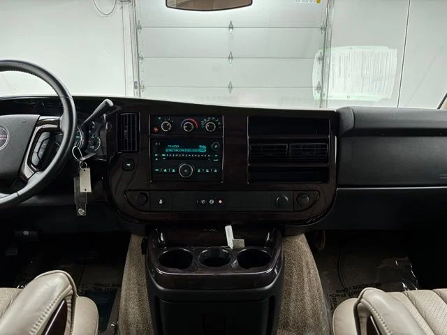 Used 2012 Special Paint GMC Explorer Limited SE image 26