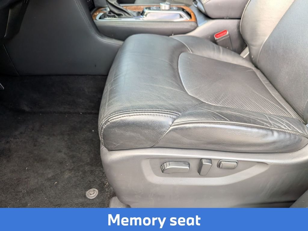 Used 2023 Blue Nissan SL image 17