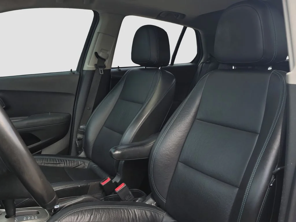 Used 2015 Black Chevrolet LTZ image 7