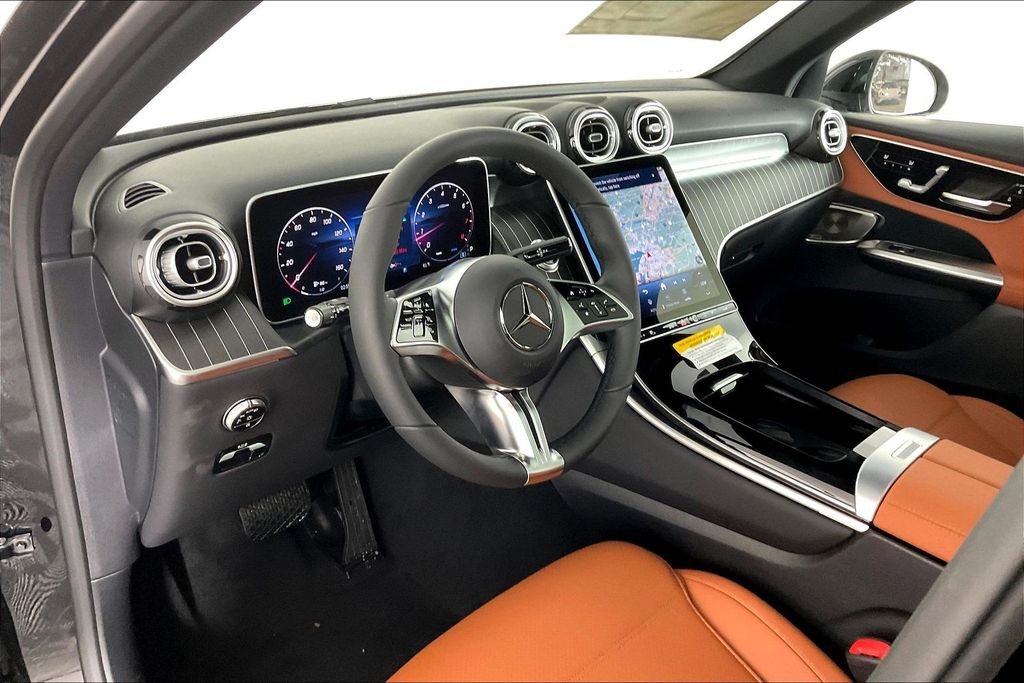 New 2026 Black Mercedes-Benz GLC 300 image 6