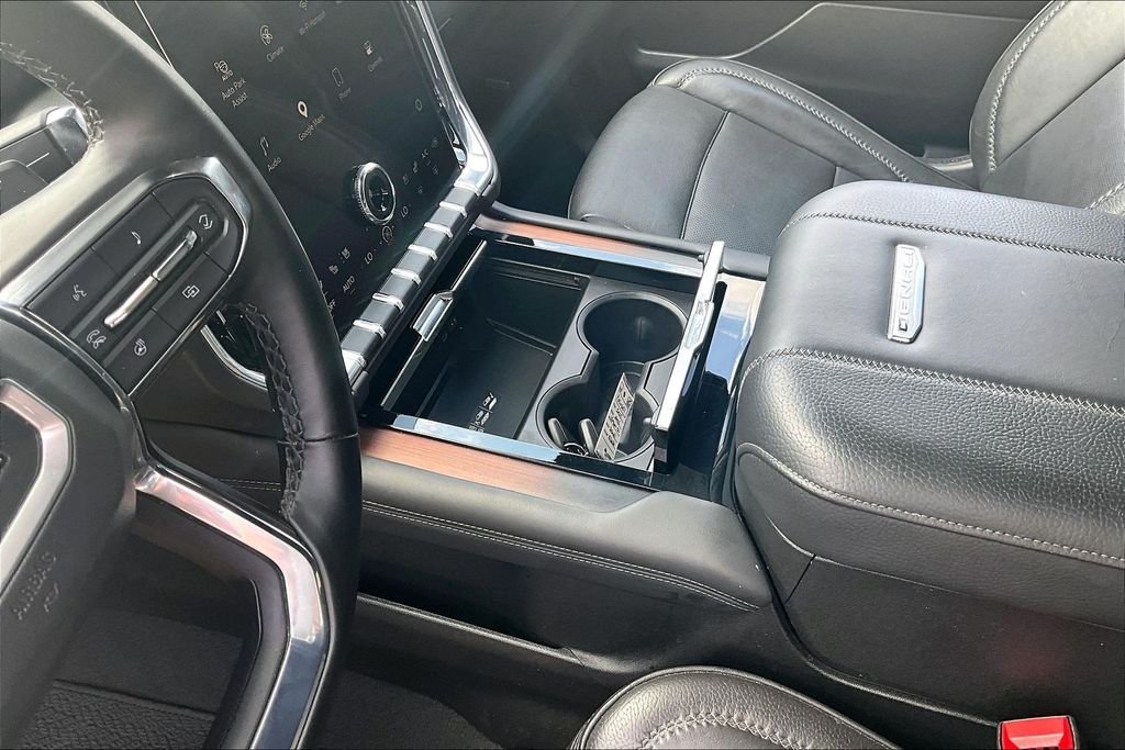 Used 2025 Black GMC Denali image 14