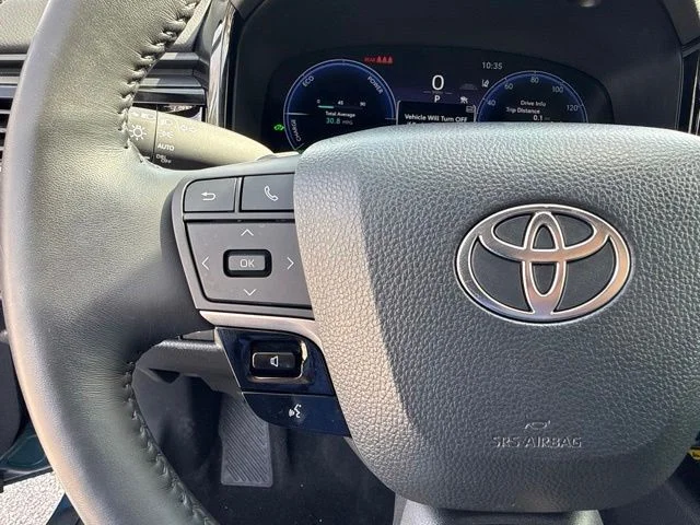 Used 2025  Toyota XSE image 31
