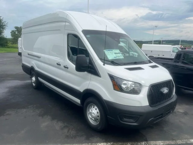 New 2026 Oxford White Ford Base image 3