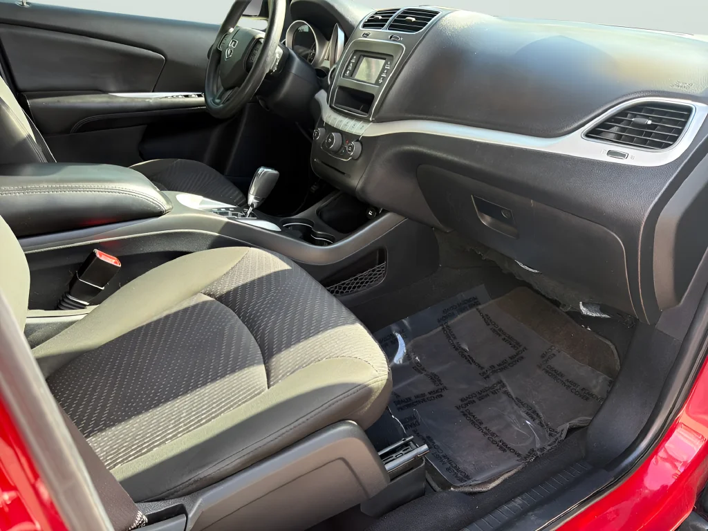 Used 2020 Red Dodge SE image 44