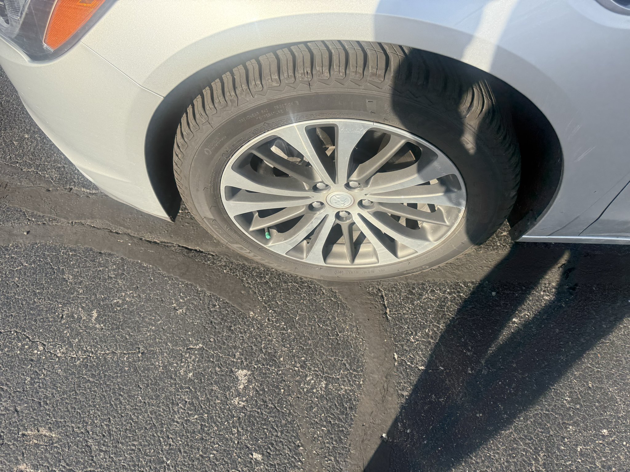 Used 2017 QUICKSILVER METALLIC Buick Essence image 10