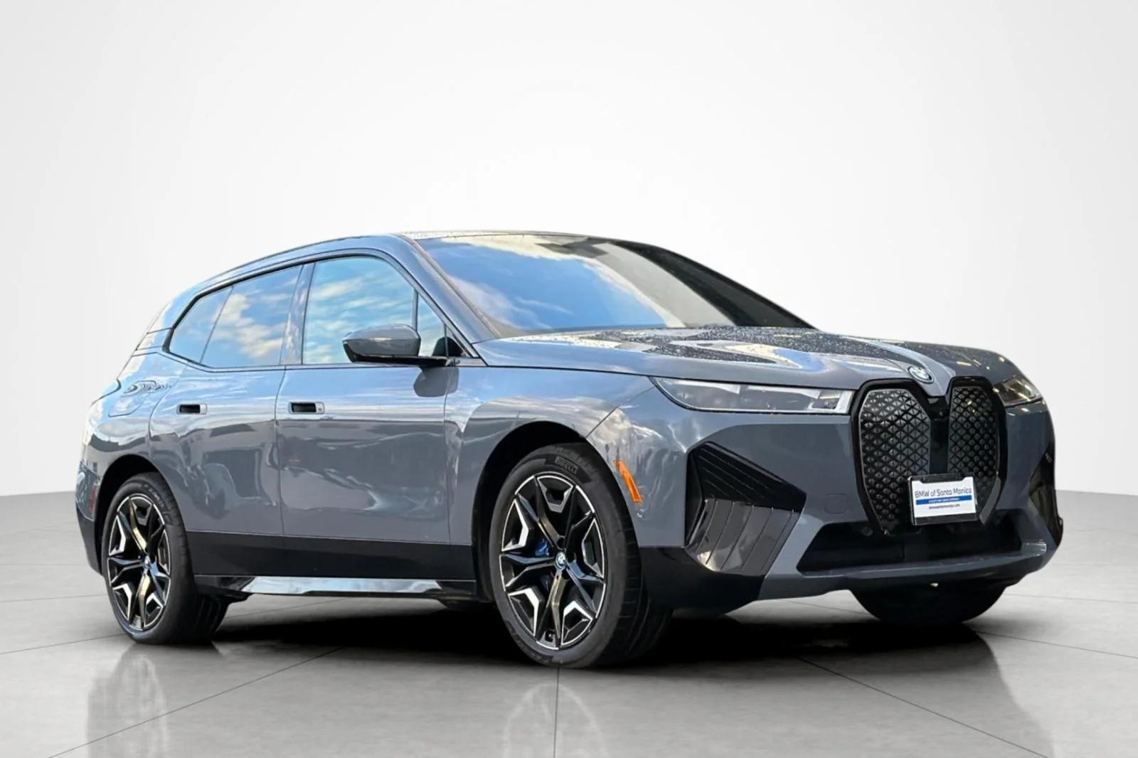 Used 2024 Storm Bay Metallic BMW xDrive50 image 7