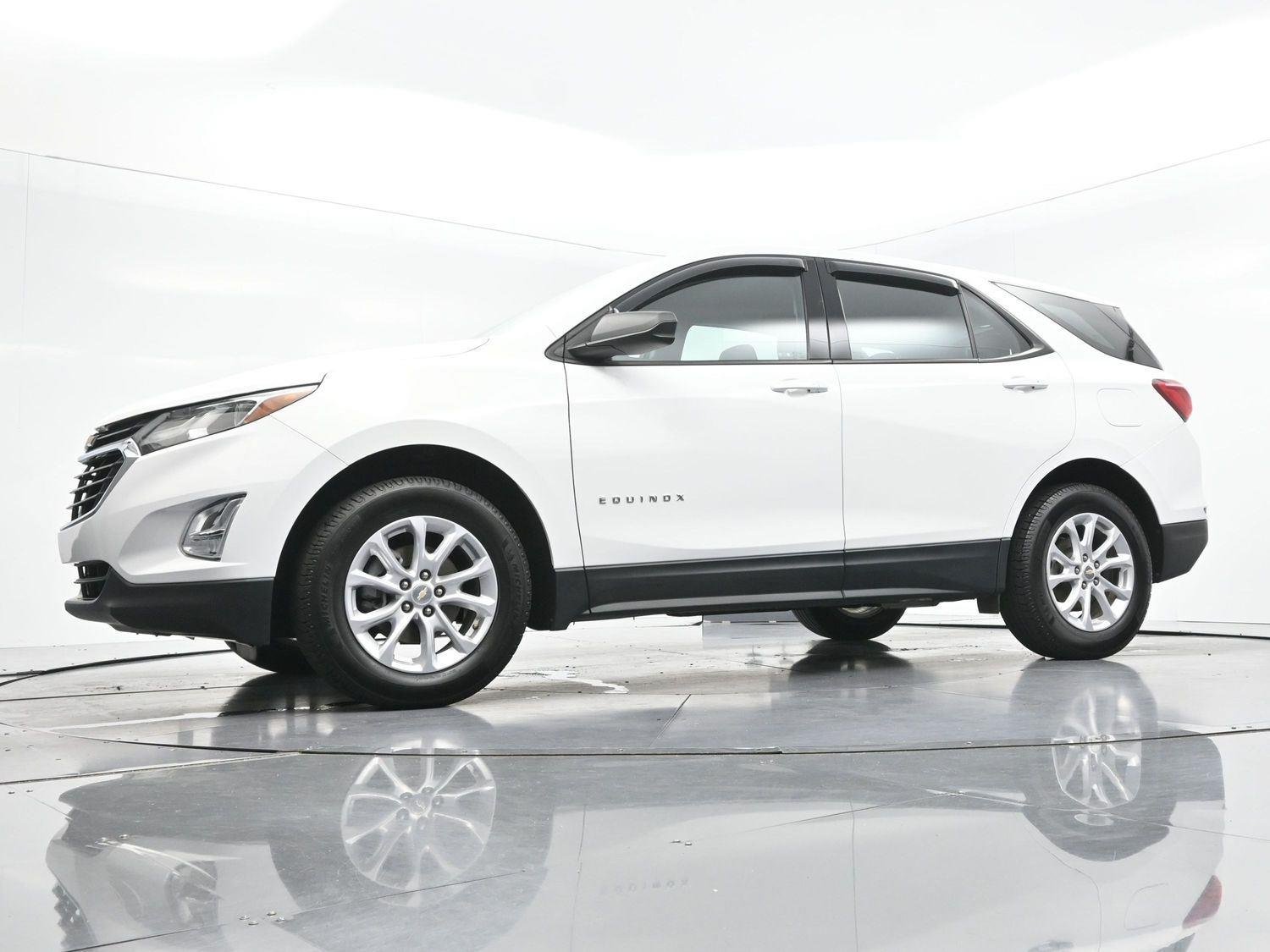 Used 2019 SUMMIT WHITE Chevrolet LS image 42