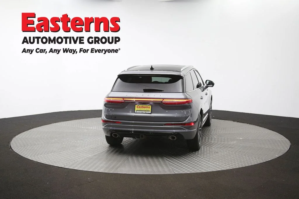 Used 2023 Gray Lincoln Grand Touring image 40
