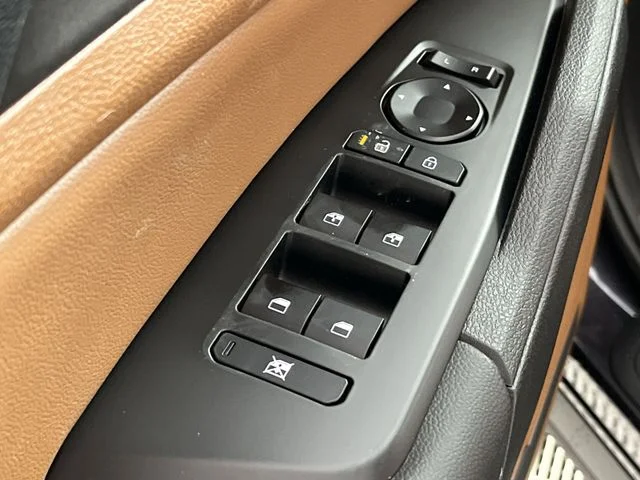 New 2026 Ebony Black Kia X-Line image 13
