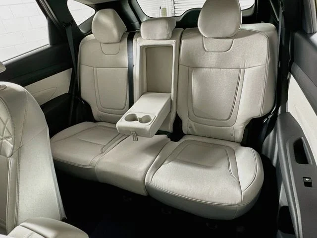 New 2026 Hyundai TUCSON SE