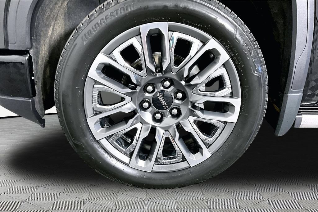Certified Used 2026 Onyx Black GMC Denali Ultimate image 29
