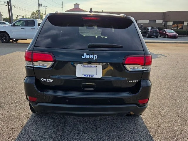Used 2022 Black Jeep Laredo E image 11