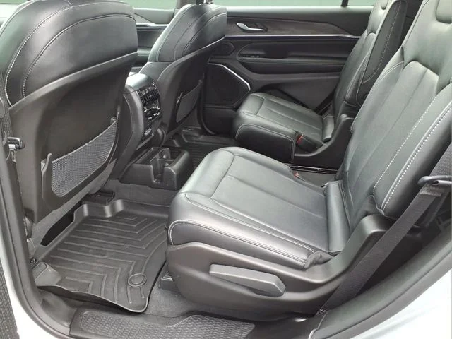 Used 2023 Silver Jeep Overland image 16