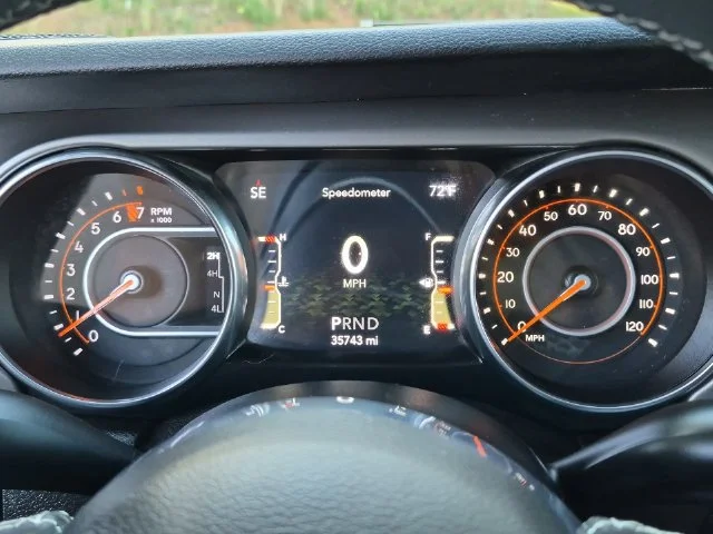 Used 2020 Black Jeep Sport image 32
