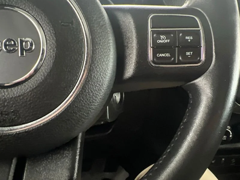 Used 2014 White Jeep Unlimited Sport image 22