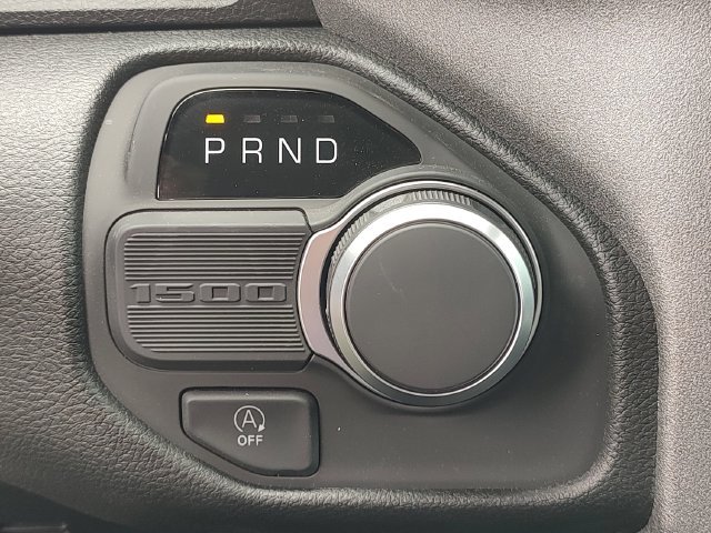 New 2026 Diamond Black Crystal Pearl-Coat Exterior Paint RAM Express image 18