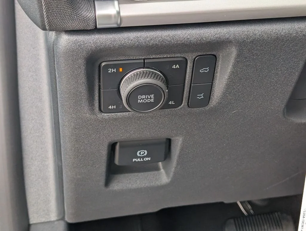 New 2026 Agate Black Metallic Ford Active image 40