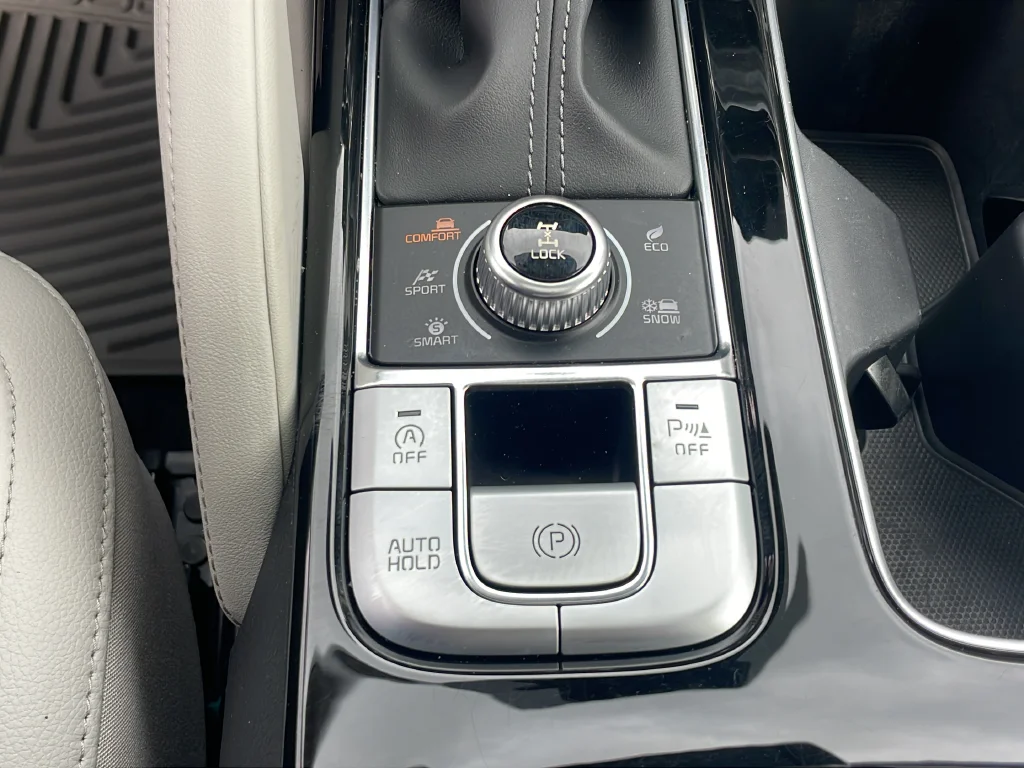 Used 2022 Gray Kia EX image 30