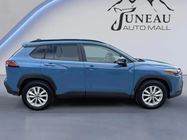 Used 2026 Cavalry Blue Toyota  image 2
