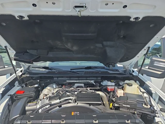 Used 2024 White Chevrolet Work Truck image 31