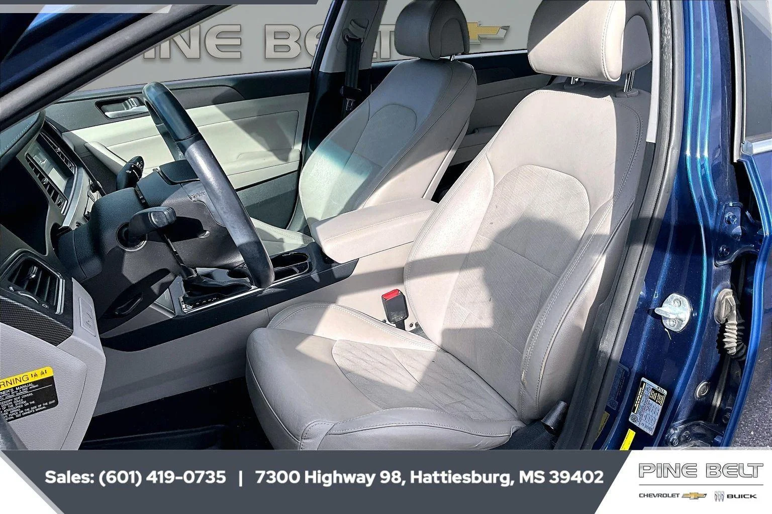 Used 2015 Lakeside Blue Hyundai 2.4L Sport image 18