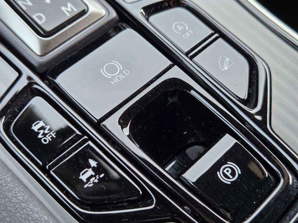 Certified Used 2023 ULTRA WHITE Lexus 350 F SPORT Handling image 18