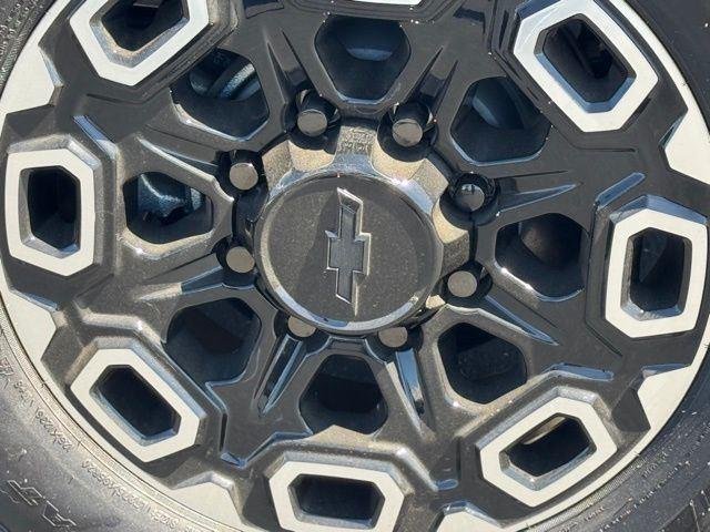 2025 Chevrolet Silverado 3500 HD LTZ - Photo 7