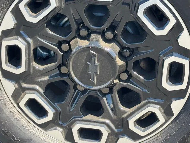 2025 Chevrolet Silverado 3500 HD LTZ - Photo 7