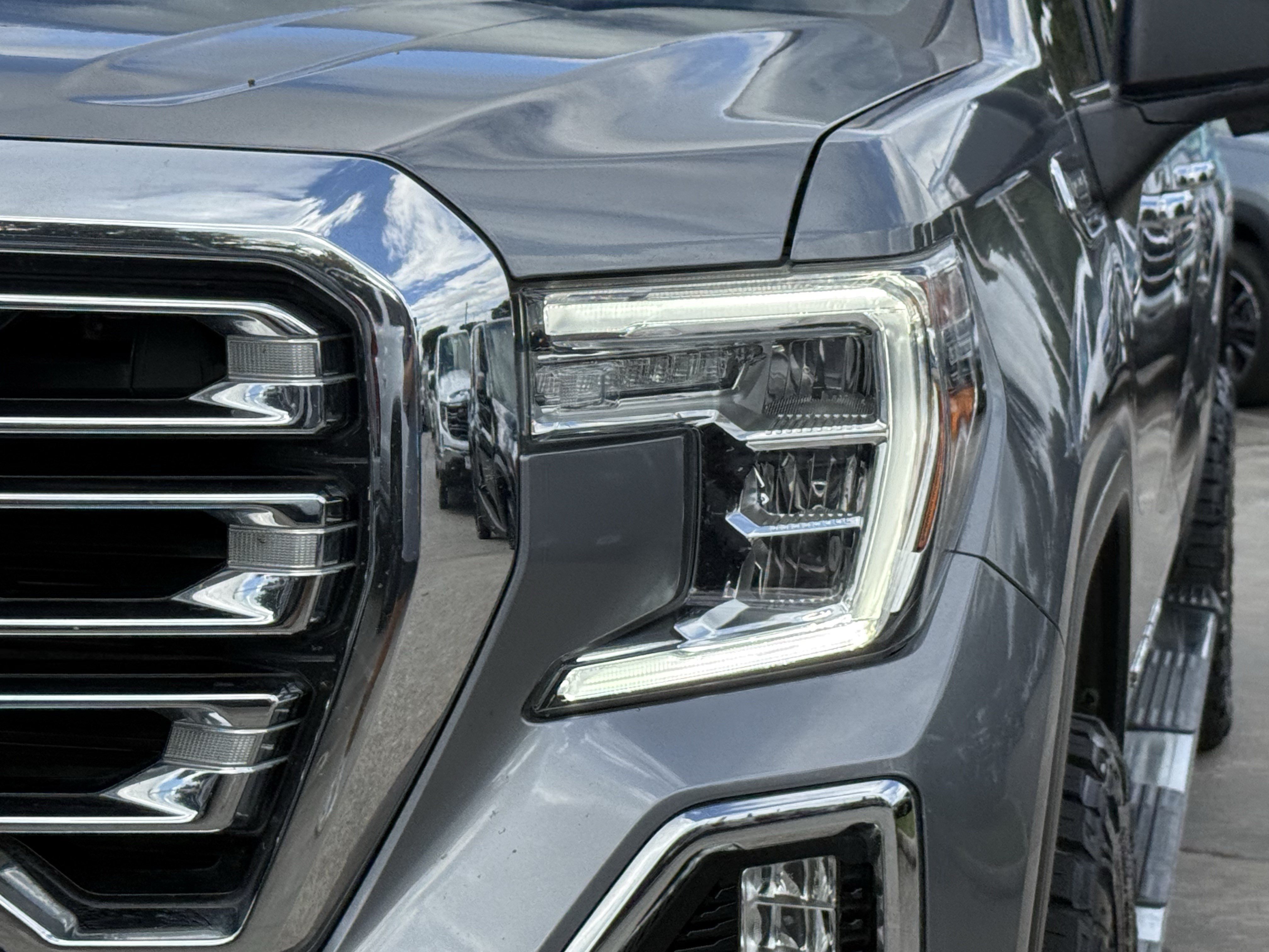 Used 2021 Satin Steel Metallic GMC SLT image 10