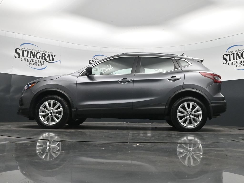 Used 2022 Gray Nissan SV FWD Xtronic CVT image 29