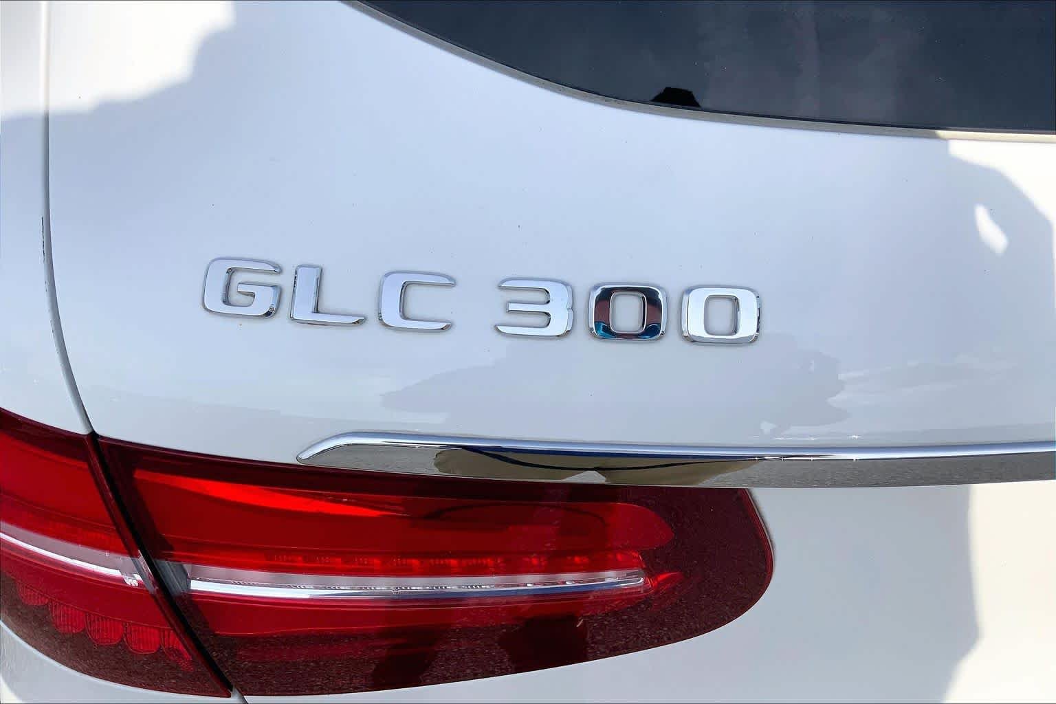 Certified Used 2019 Polar White Mercedes-Benz GLC 300 image 10