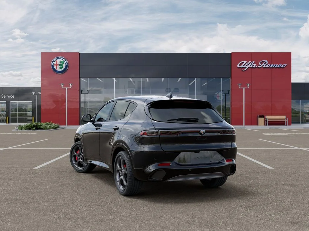 New 2026 Alfa Black Alfa Romeo Base image 3