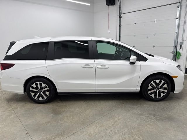 New 2026 Platinum White Pearl Honda EX-L image 4