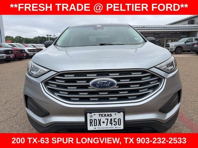 Used 2020 Silver Ford SE image 2