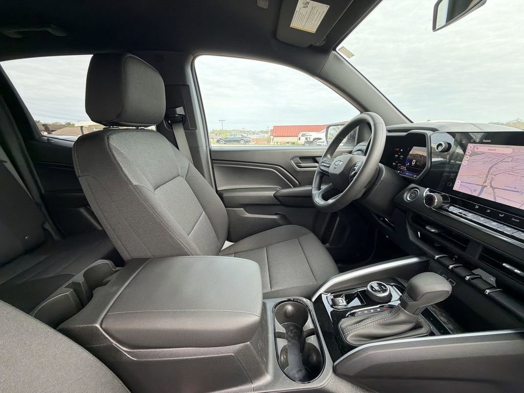 New 2026 Summit White Chevrolet Trail Boss image 15