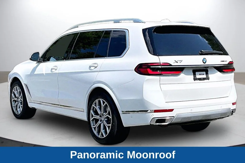 Used 2023 Alpine White BMW xDrive40i image 7
