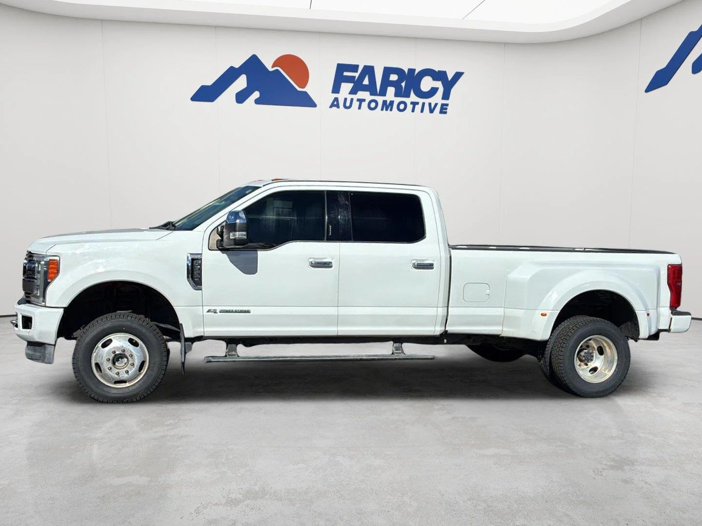 Used 2017 Oxford White Ford King Ranch image 1