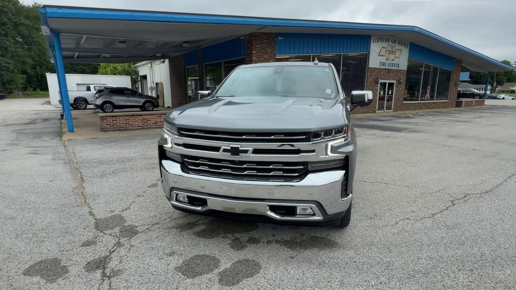 Used 2021 Gray Chevrolet LTZ image 3
