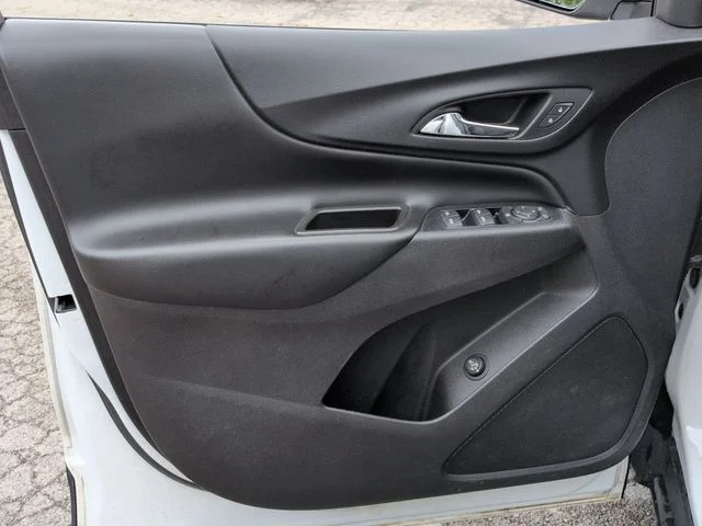 Used 2018 White Chevrolet LT image 25
