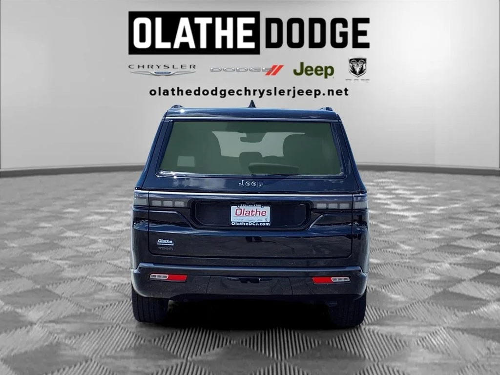 New 2026 High Gloss Black Exterior Paint Jeep Limited Reserve image 29