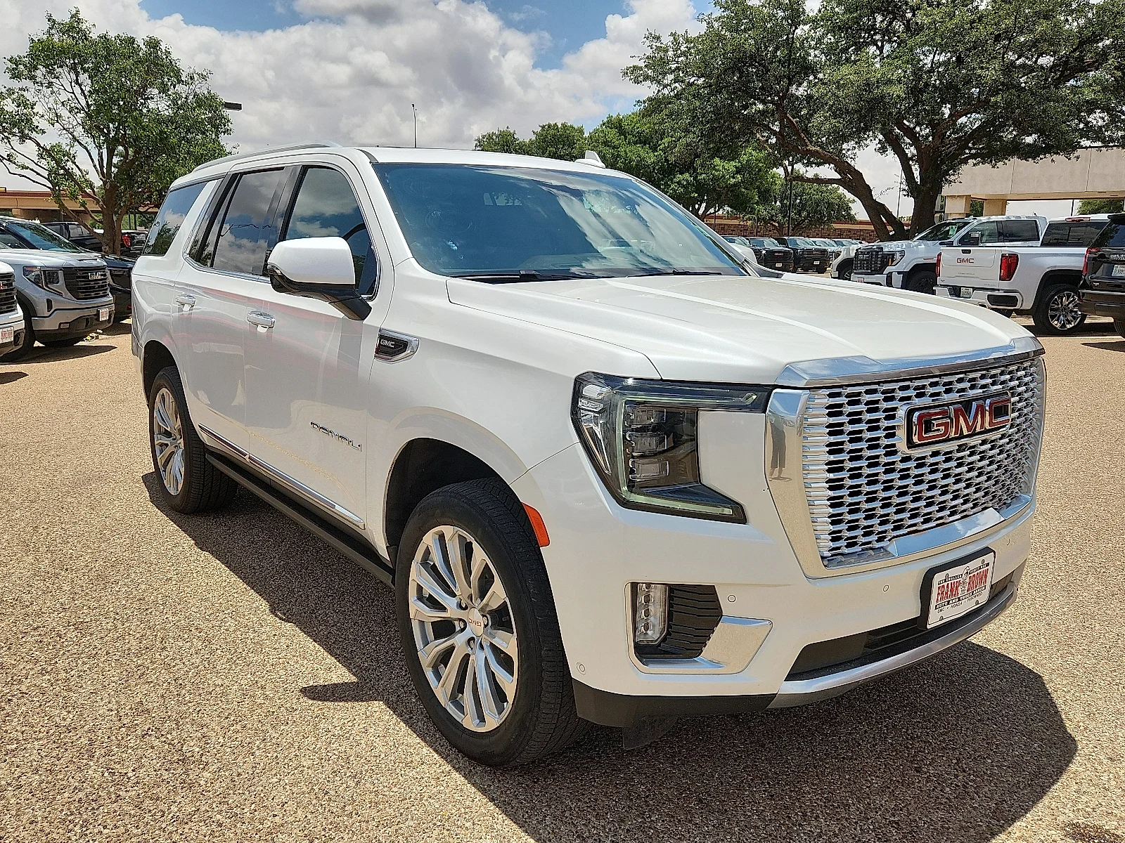 Used 2024 White GMC Denali image 6