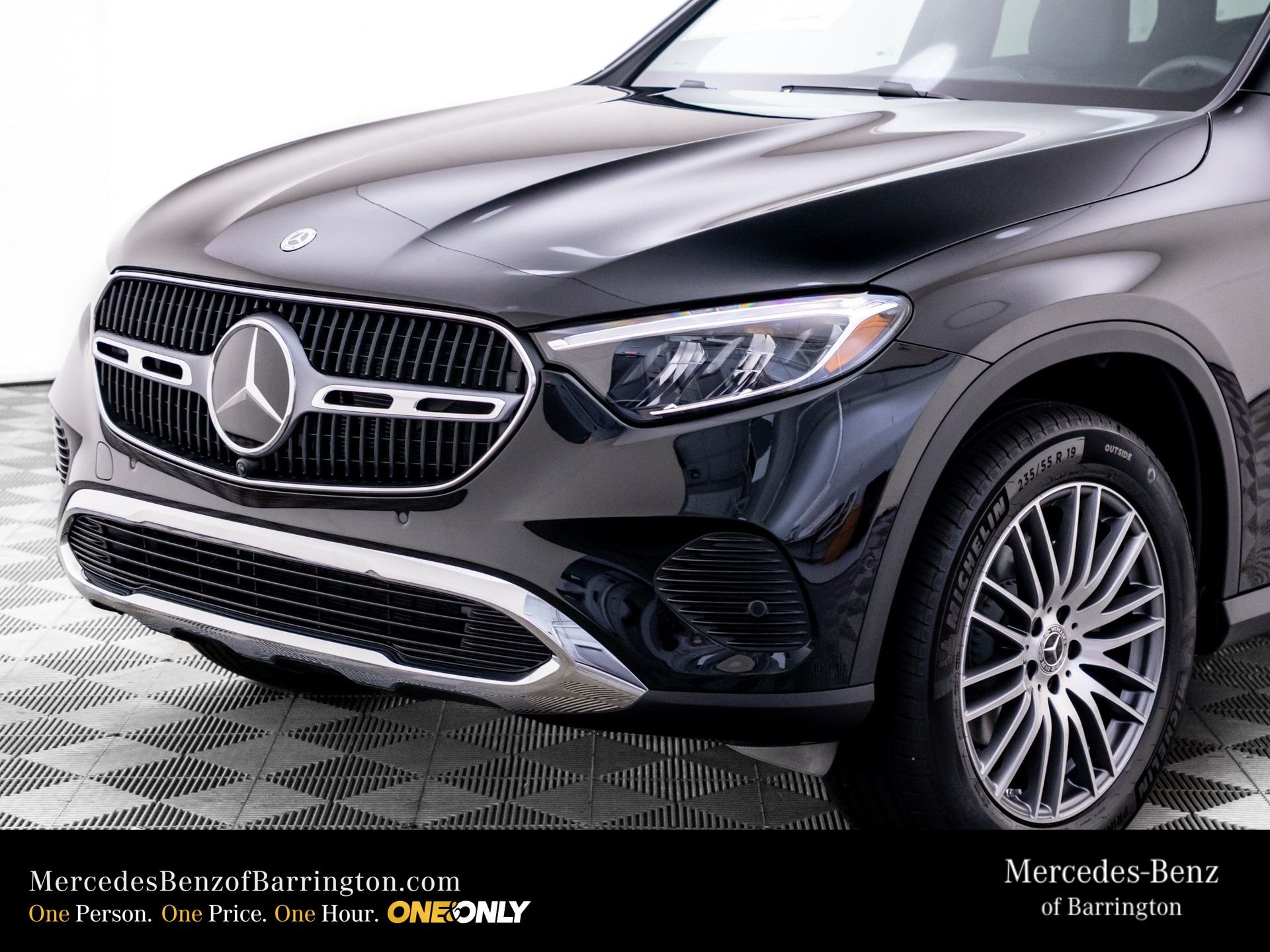 New 2026 Black Mercedes-Benz GLC 300 image 38