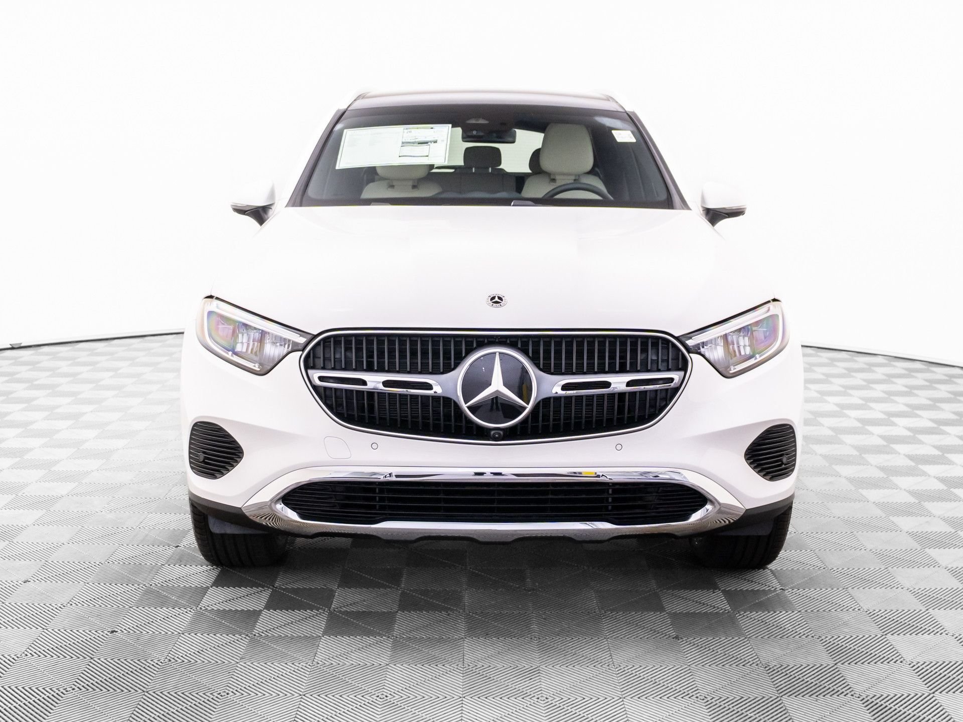 New 2026 White Mercedes-Benz GLC 300 image 9