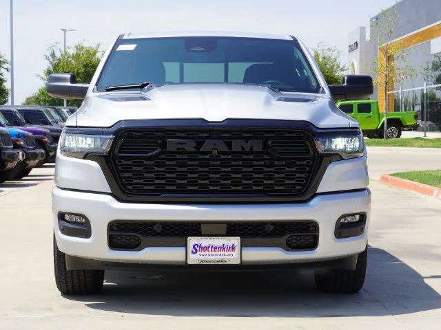 New 2027 Silver Zynith Exterior Paint RAM Express image 4