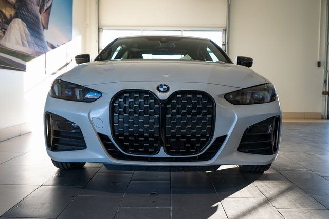 New 2026 Mineral White Metallic BMW 430i xDrive image 6