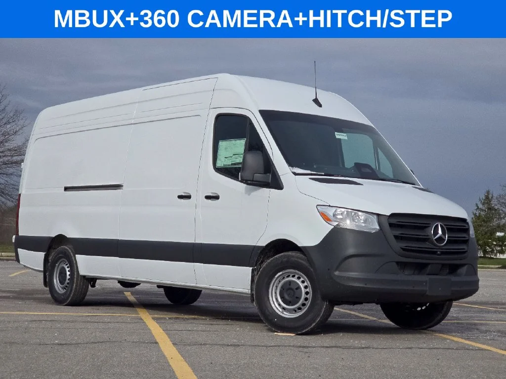 New 2026 Arctic White Mercedes-Benz Cargo 170 WB image 1