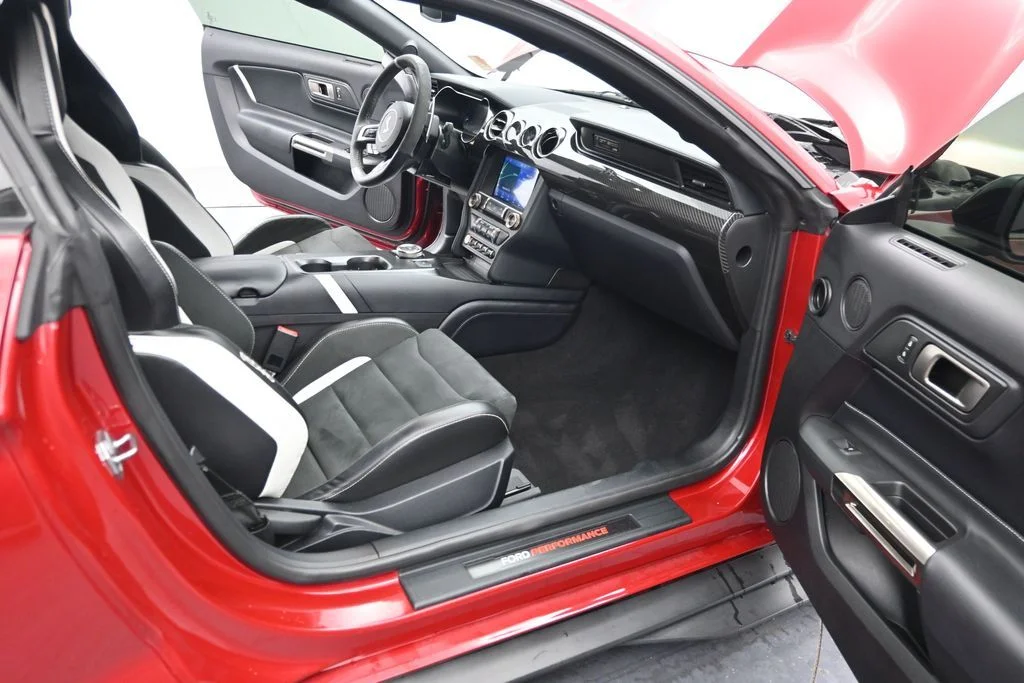 Used 2020 Red Ford Shelby GT500 image 14